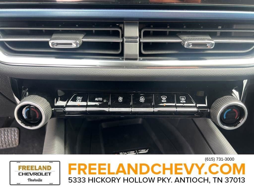 New 2025 Chevrolet Equinox EV LT w/ Convenience Package II image 23