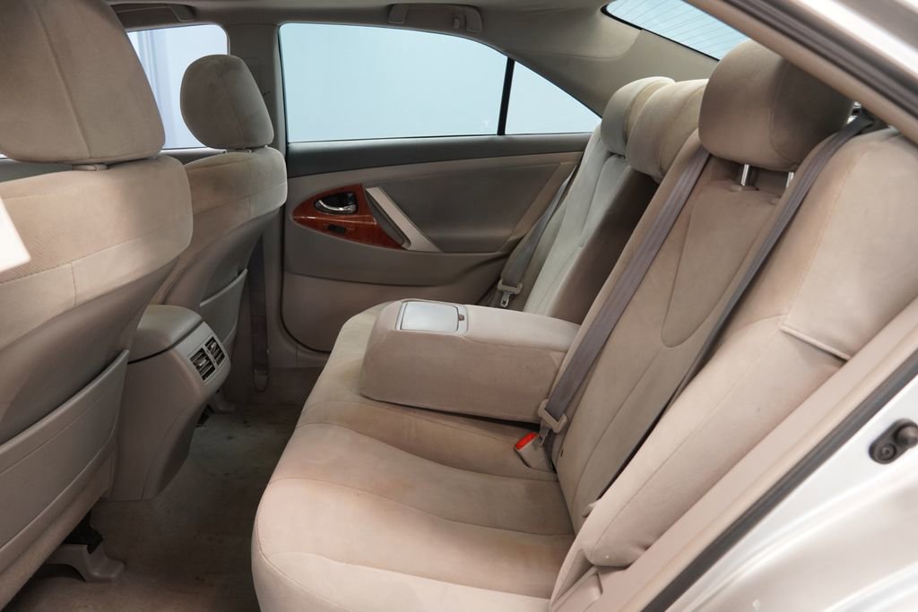 Used 2009 Toyota Camry XLE FWD image 26