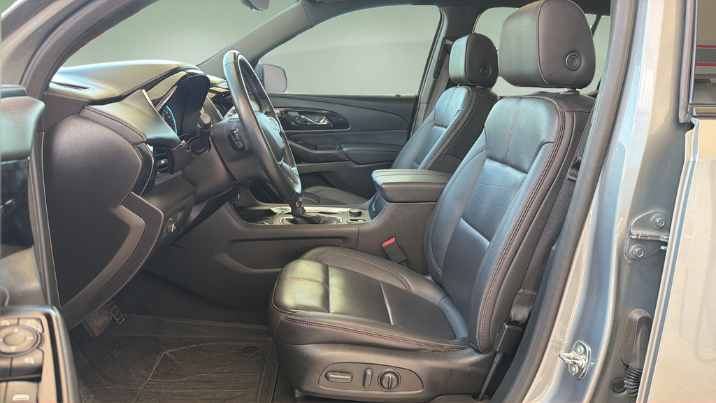 Used 2023 Chevrolet Traverse RS w/ LPO, Floor Liner Package AWD/4WD image 23
