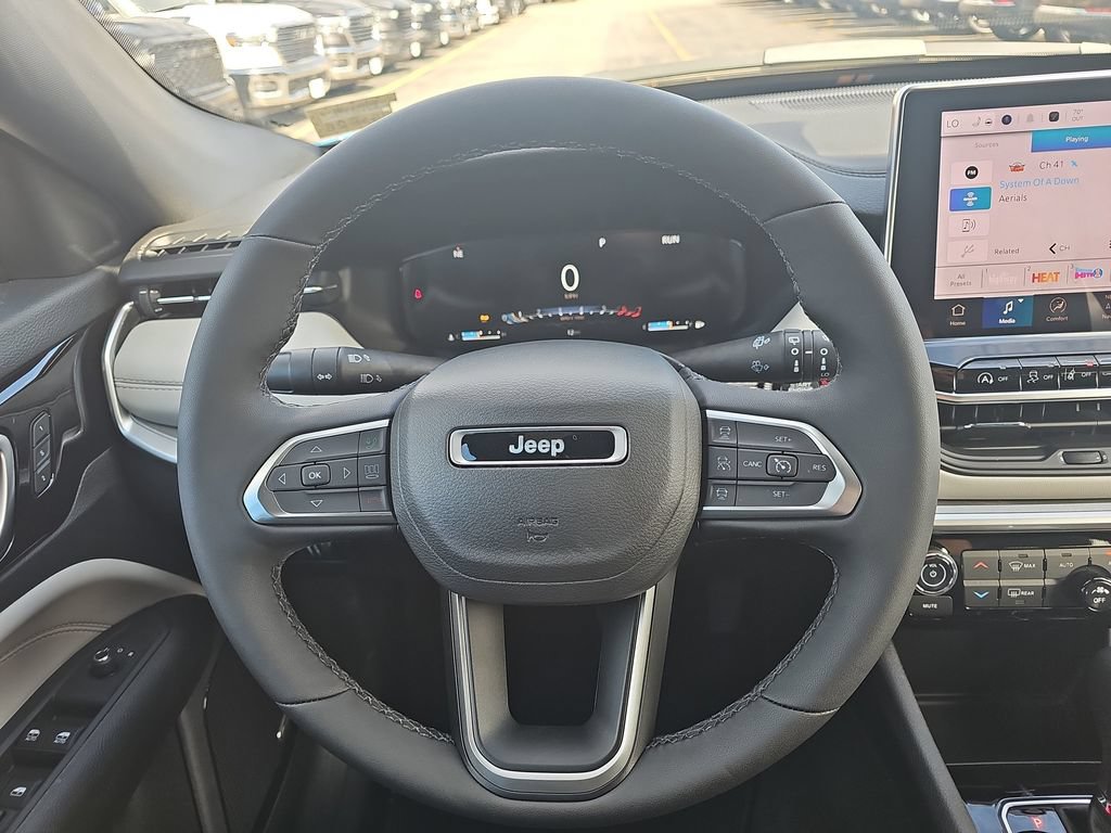New 2025 Jeep Compass Limited w/ Elite Group AWD/4WD image 16