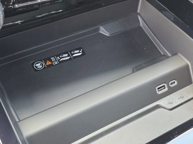 New 2026 Chevrolet Suburban RST w/ Comfort Package image 28