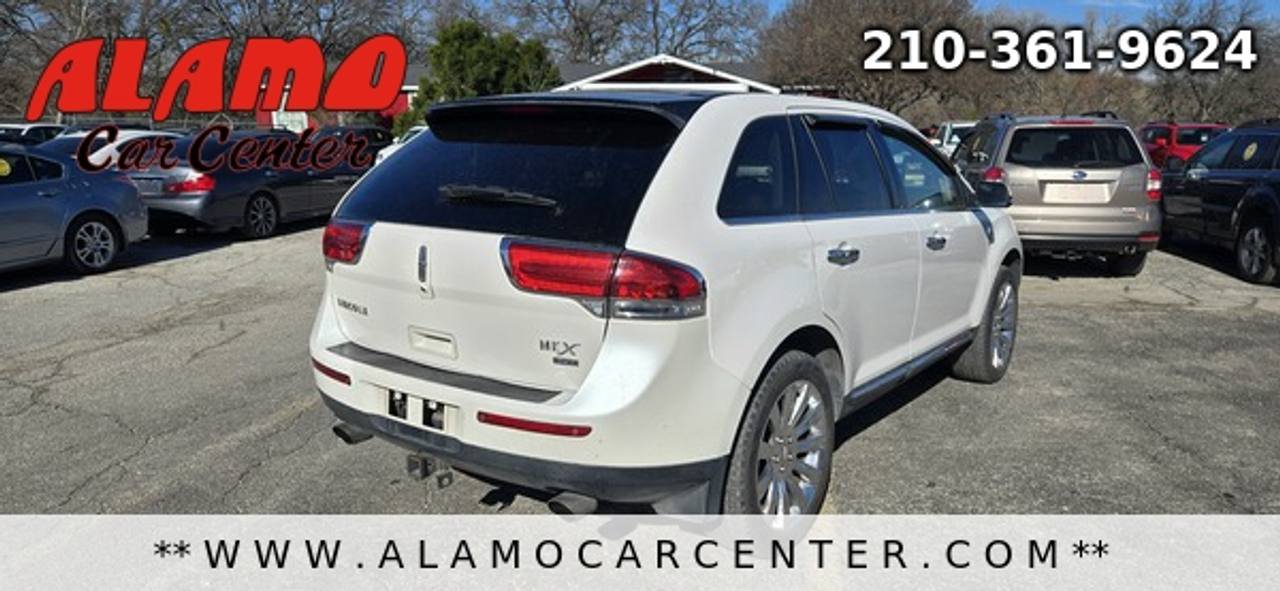 Used 2012 Lincoln MKX FWD image 5