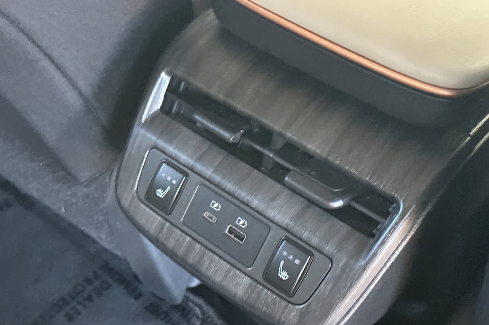 Certified 2024 Nissan Ariya AWD image 15