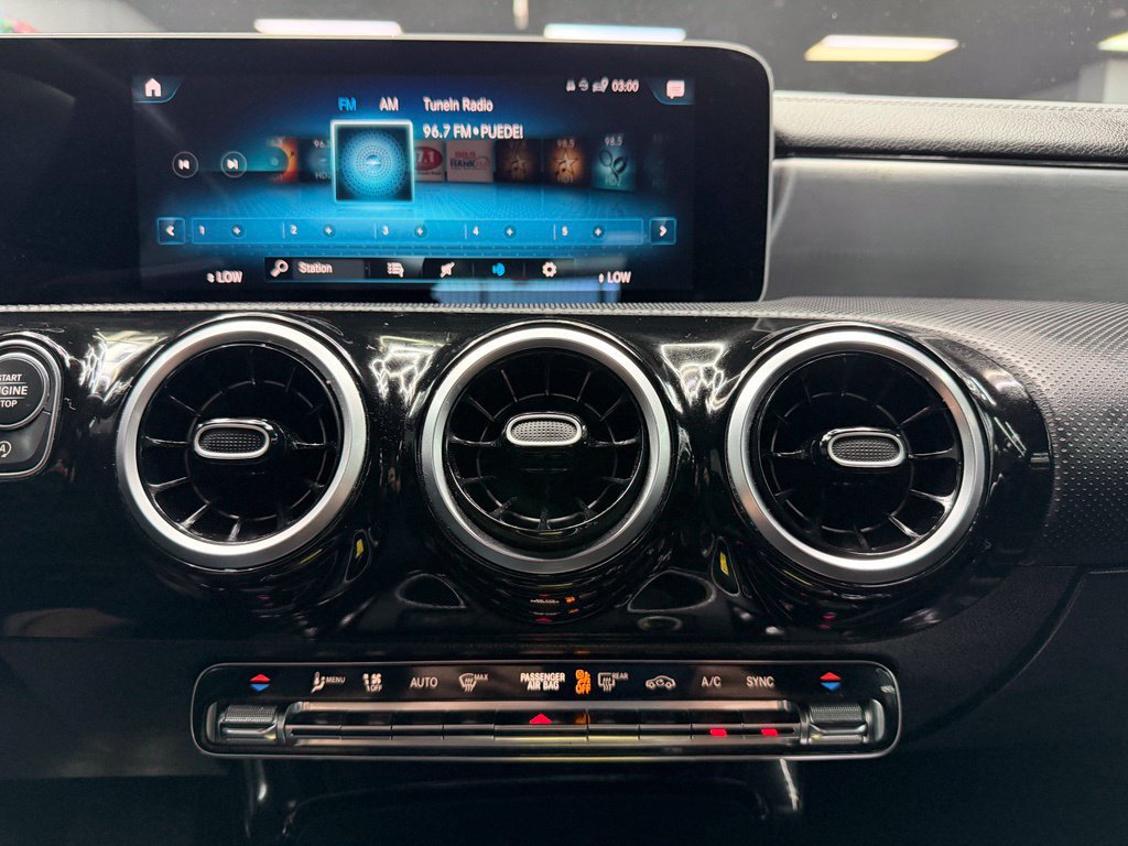 Used 2020 Mercedes-Benz CLA 250 image 24