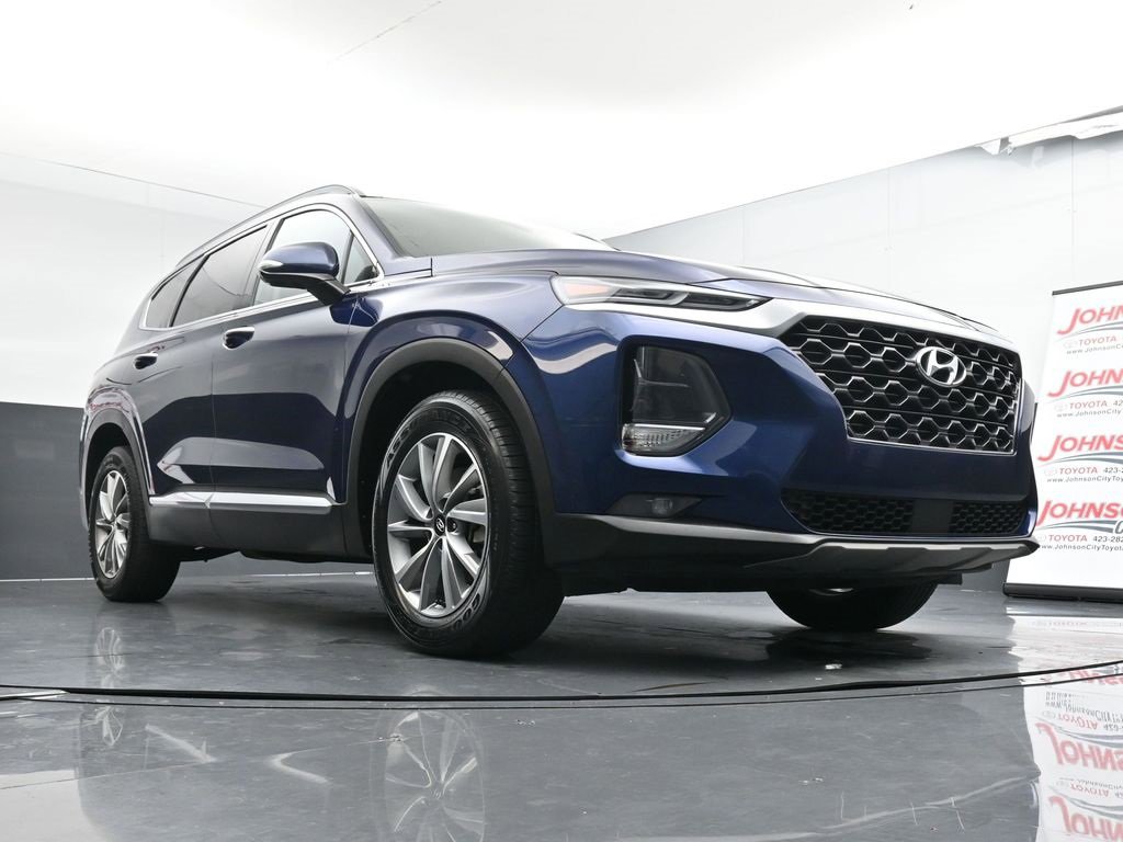 Used 2020 Hyundai Santa Fe SEL w/ Convenience + Premium Package image 18