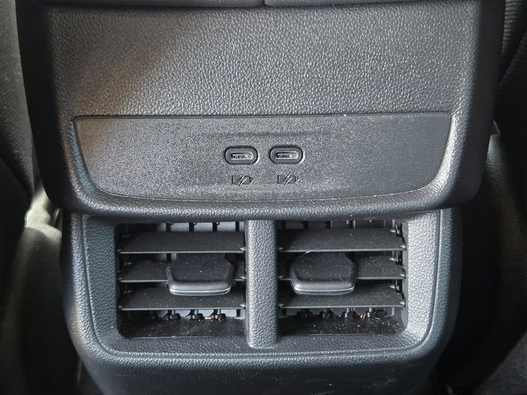 New 2026 GMC Terrain Elevation w/ Technology Package II AWD/4WD image 32