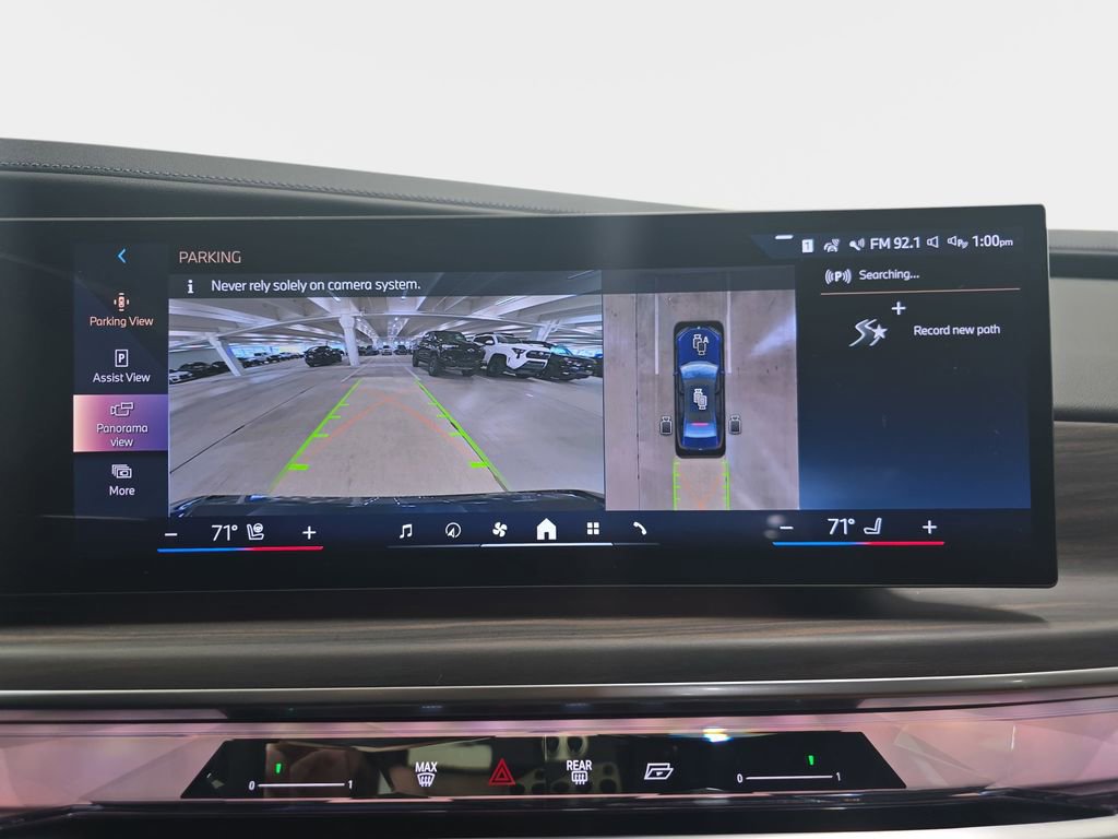 Used 2023 BMW i7 xDrive60 image 24