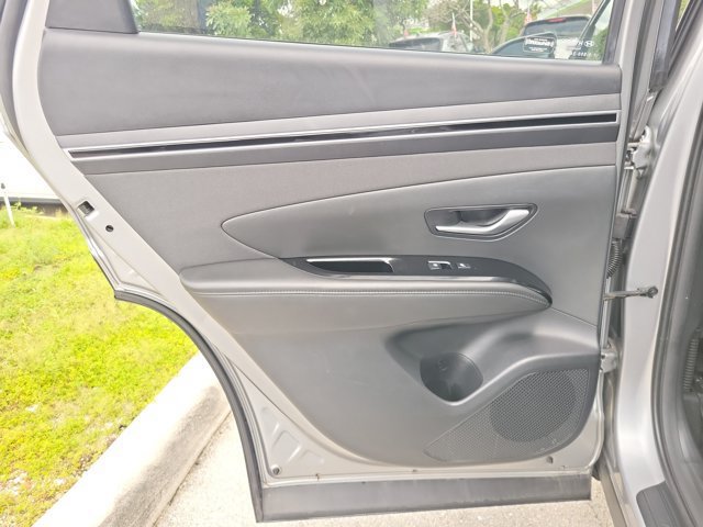 Certified 2024 Hyundai Tucson Limited AWD/4WD image 11