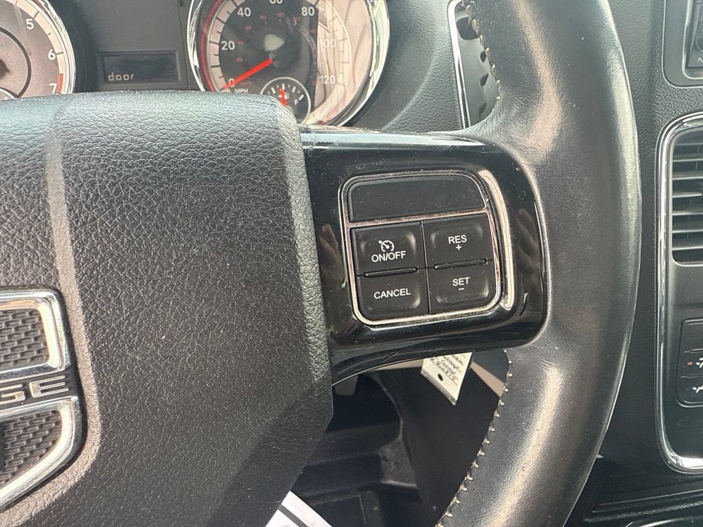 Used 2017 Dodge Grand Caravan SXT FWD image 19