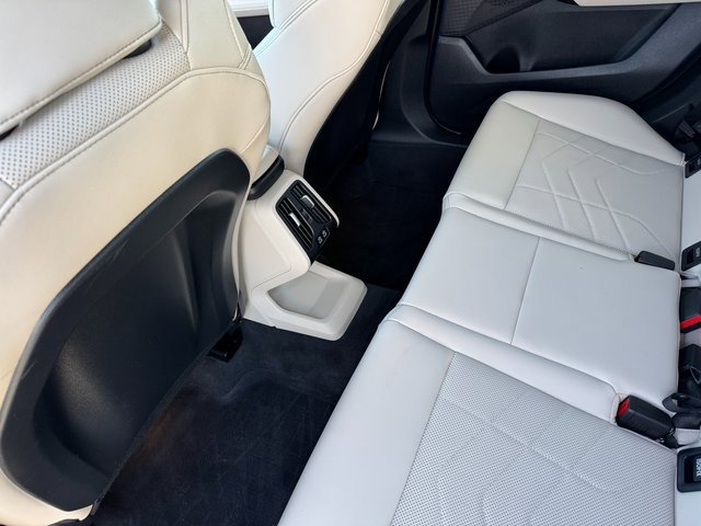 Used 2025 BMW X2 xDrive28i w/ Premium Package image 17