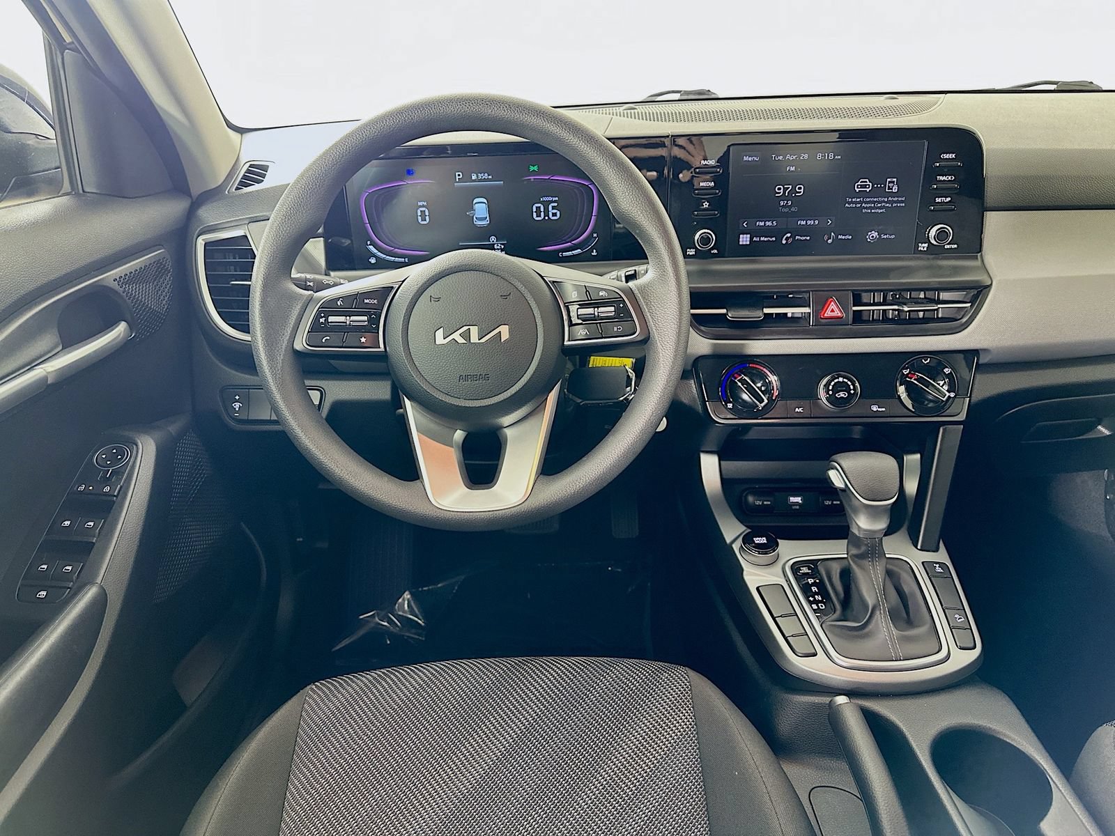 Used 2025 Kia Seltos LX AWD/4WD image 28