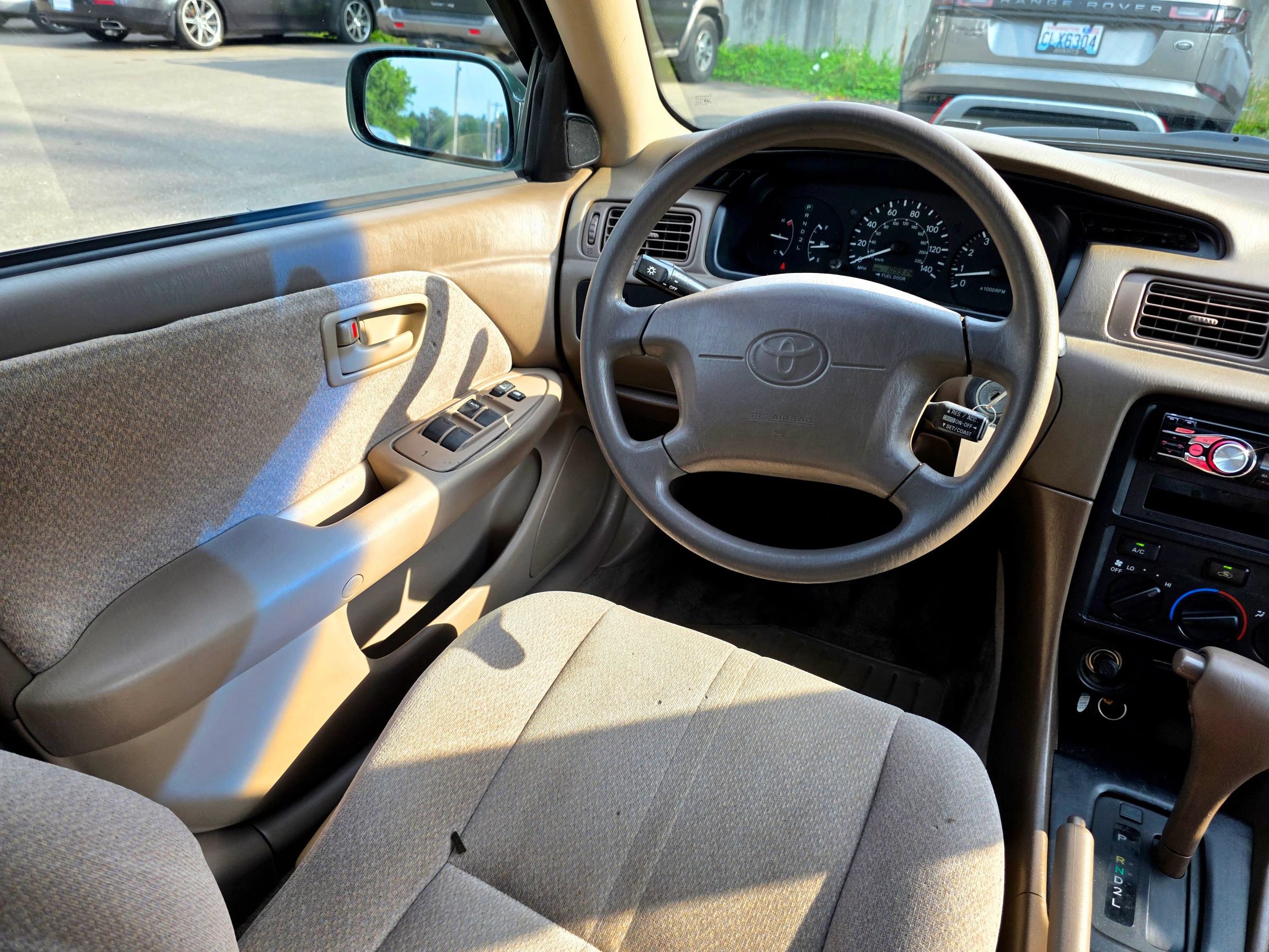 Used 2000 Toyota Camry LE FWD image 17