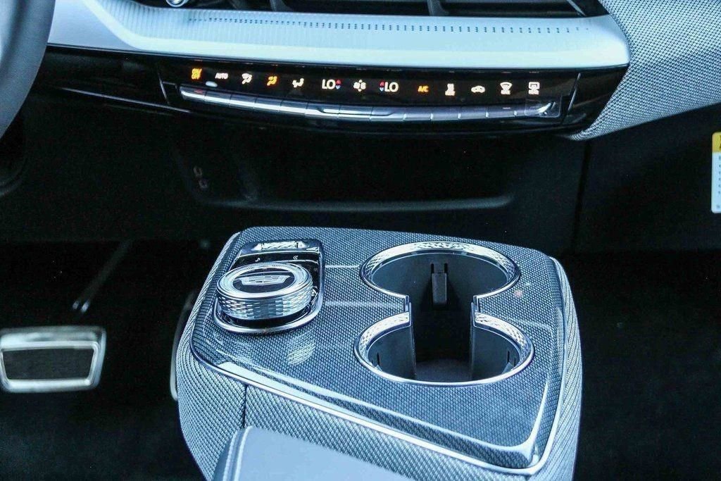 New 2026 Cadillac Optiq Sport 1 image 8