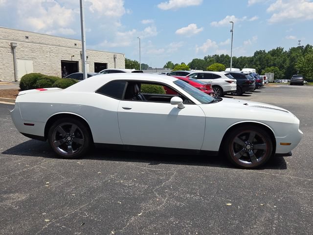 Used 2014 Dodge Challenger SXT RWD image 15