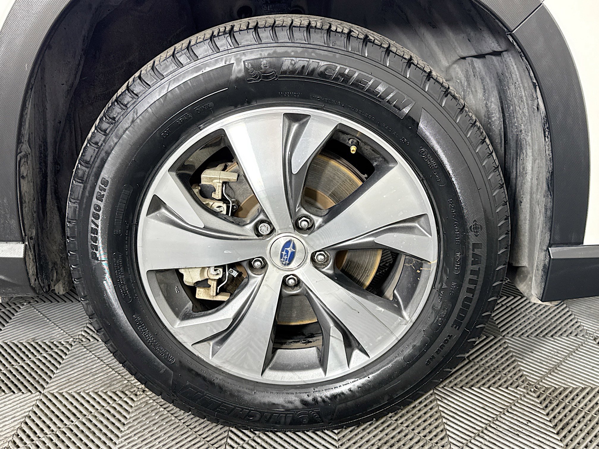 Used 2023 Subaru Ascent Premium w/ Convenience Package AWD/4WD image 31