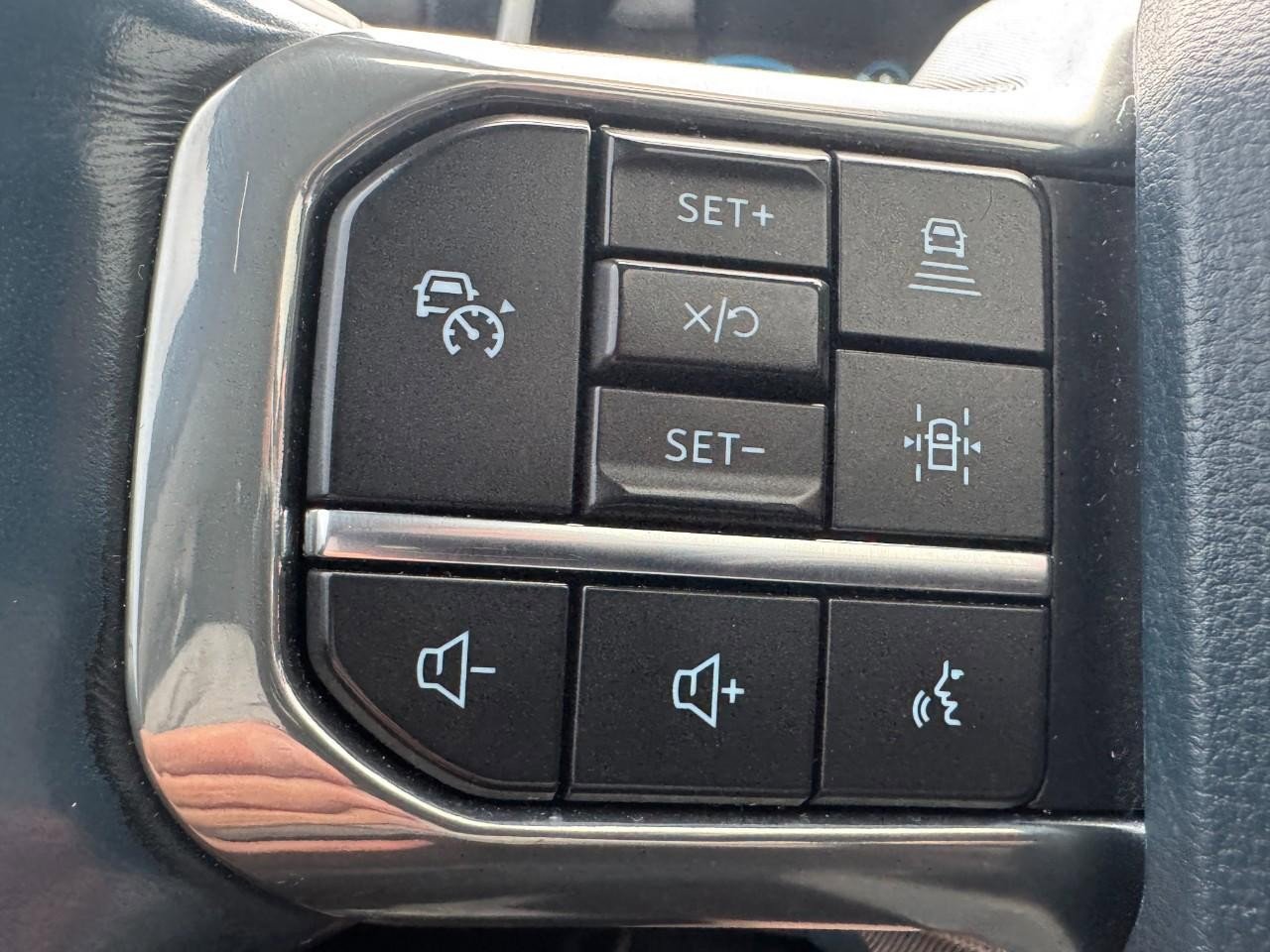 Used 2023 Ford F150 Limited AWD/4WD image 17