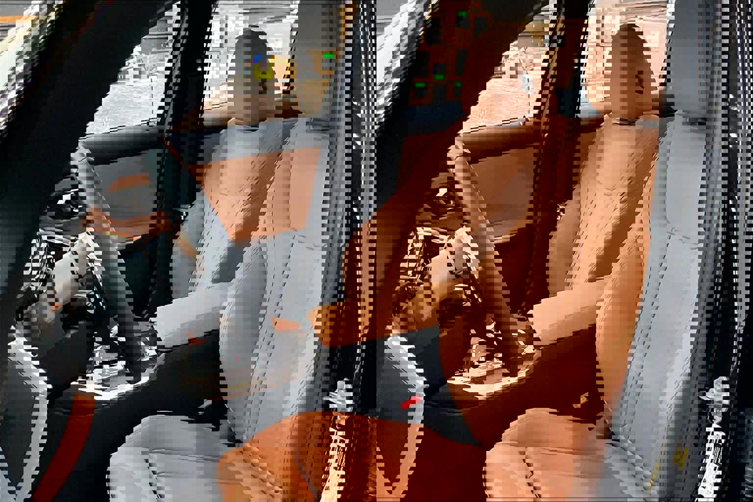 Used 2025 BMW M340i w/ Premium Package image 28