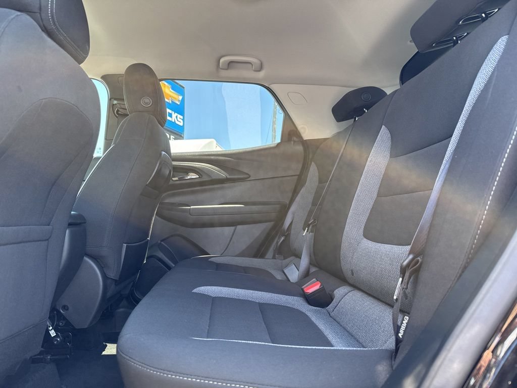 Used 2023 Chevrolet TrailBlazer LT FWD image 15