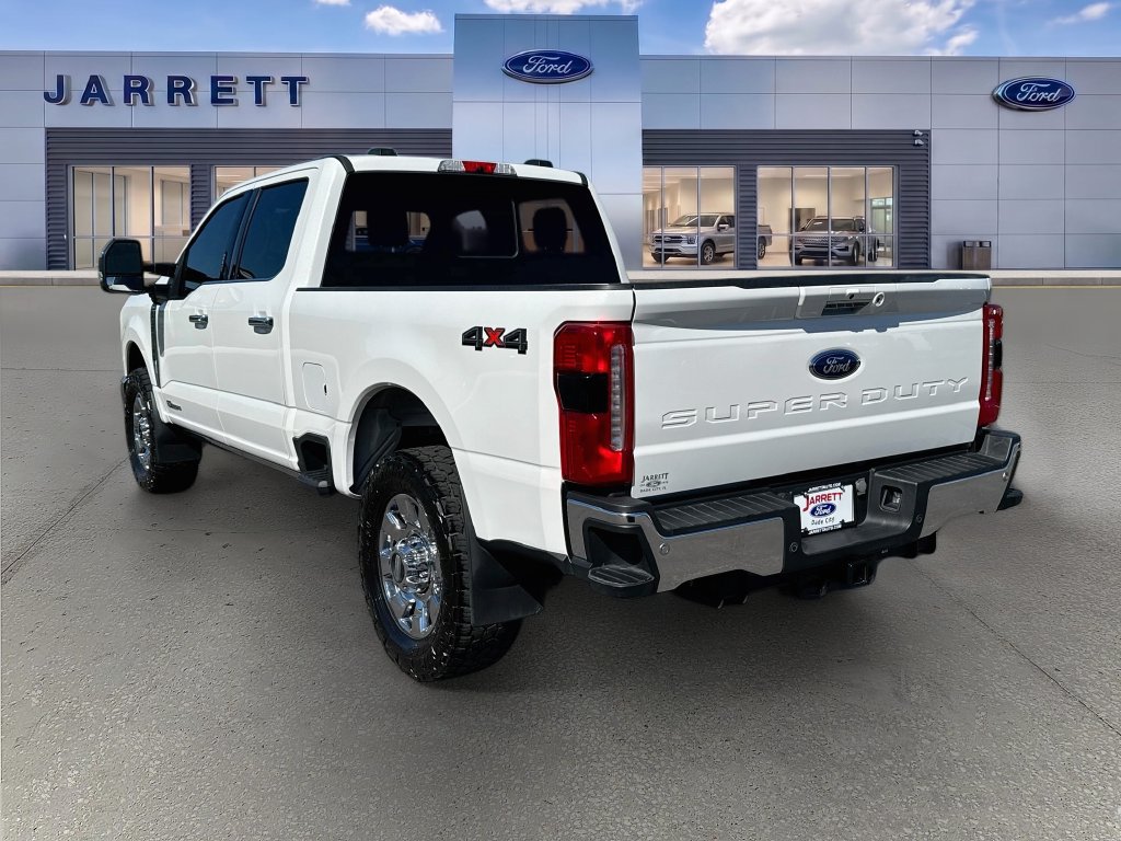 Used 2023 Ford F350 Lariat w/ Lariat Ultimate Package AWD/4WD image 5