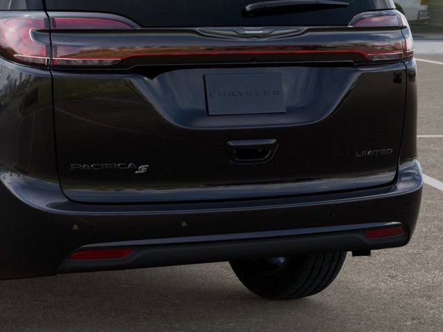 New 2026 Chrysler Pacifica Limited w/ S Appearance Package FWD image 13