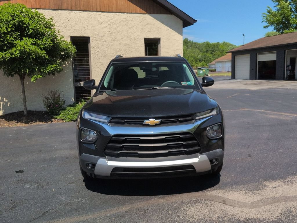 Used 2022 Chevrolet TrailBlazer LT AWD/4WD image 2