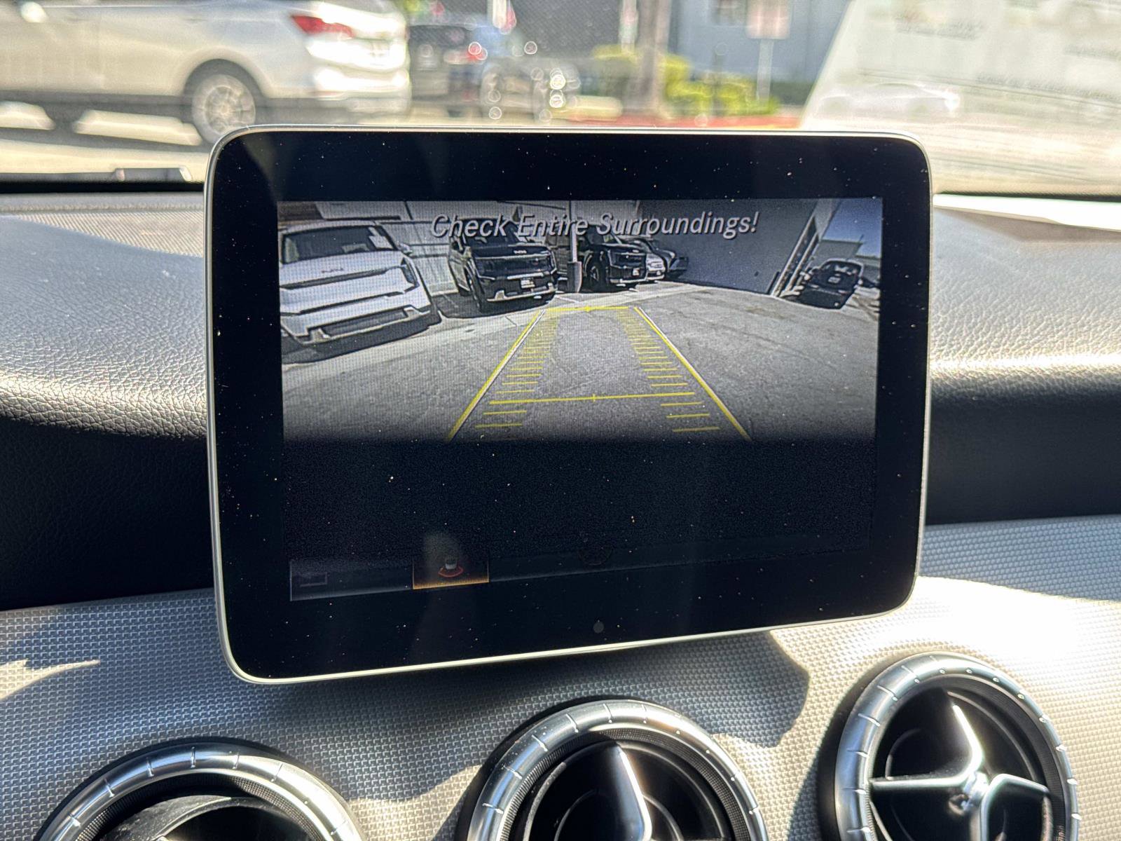 Used 2018 Mercedes-Benz CLA 250 image 27