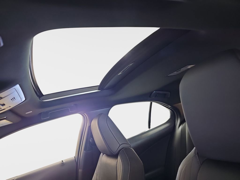 New 2026 Lexus UX 300h AWD image 33