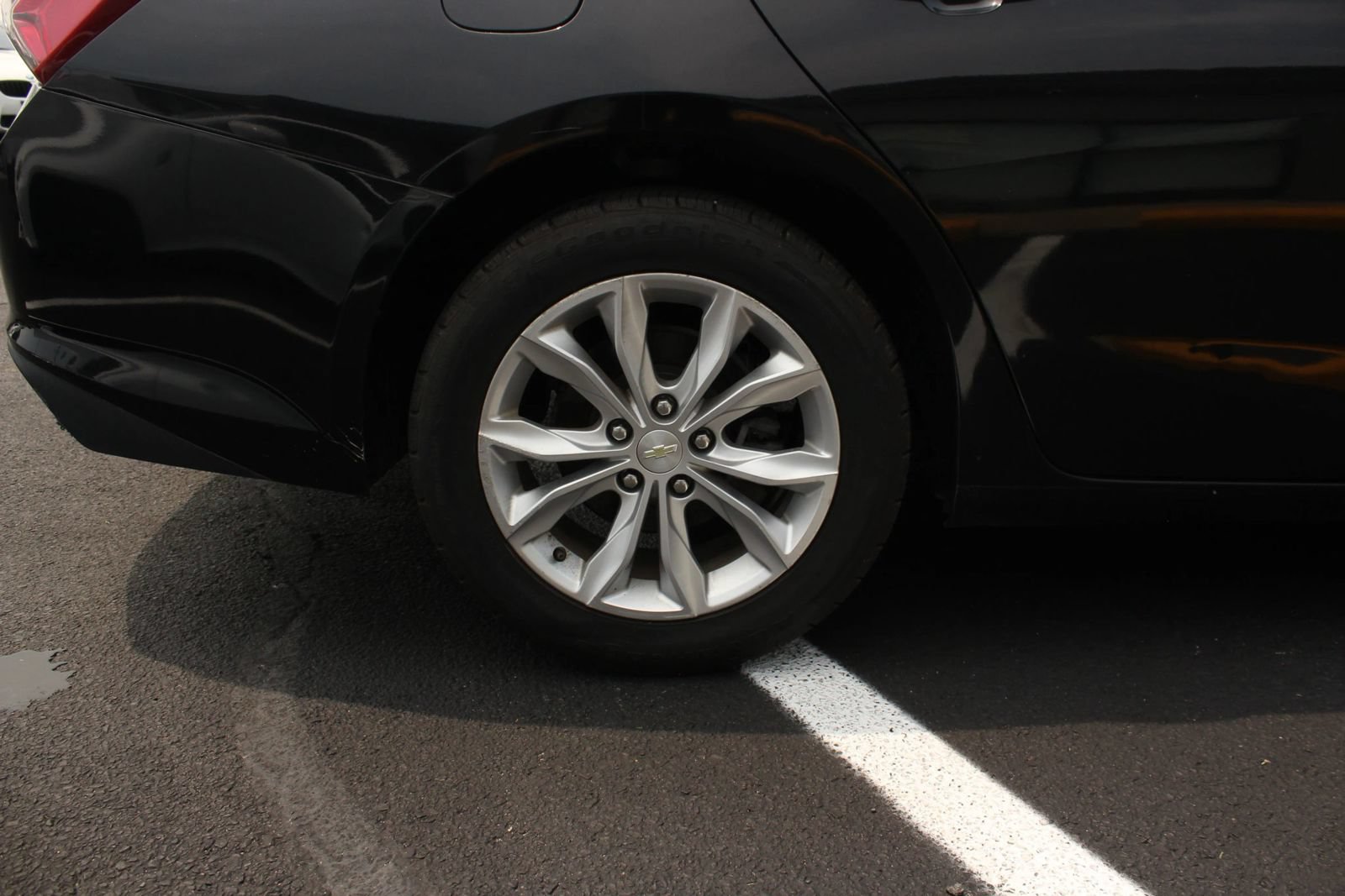 Used 2019 Chevrolet Malibu LT FWD image 7