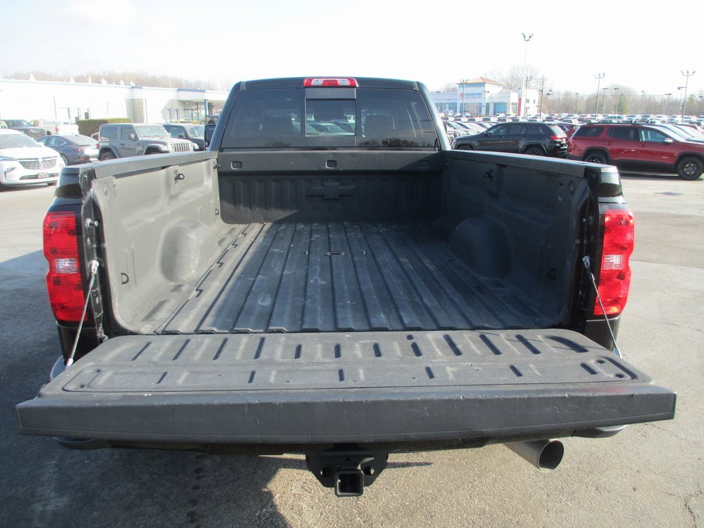 Used 2015 Chevrolet Silverado 3500 High Country w/ Duramax Plus Package image 5