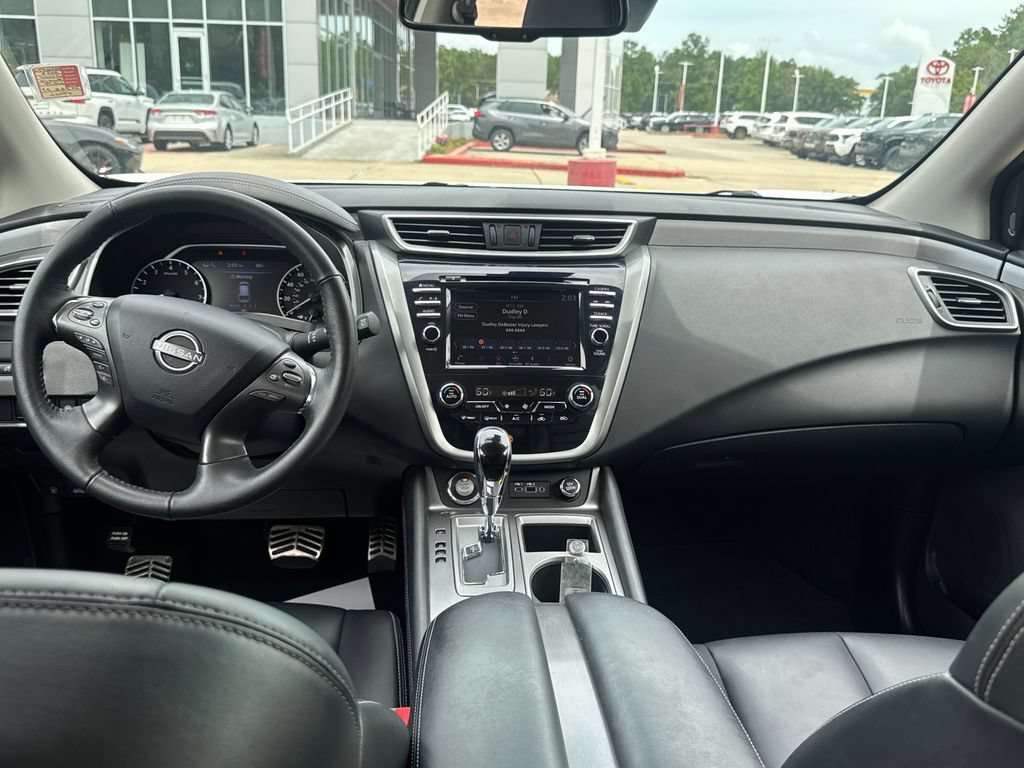 Used 2023 Nissan Murano SV w/ SV Midnight Edition Package FWD image 18