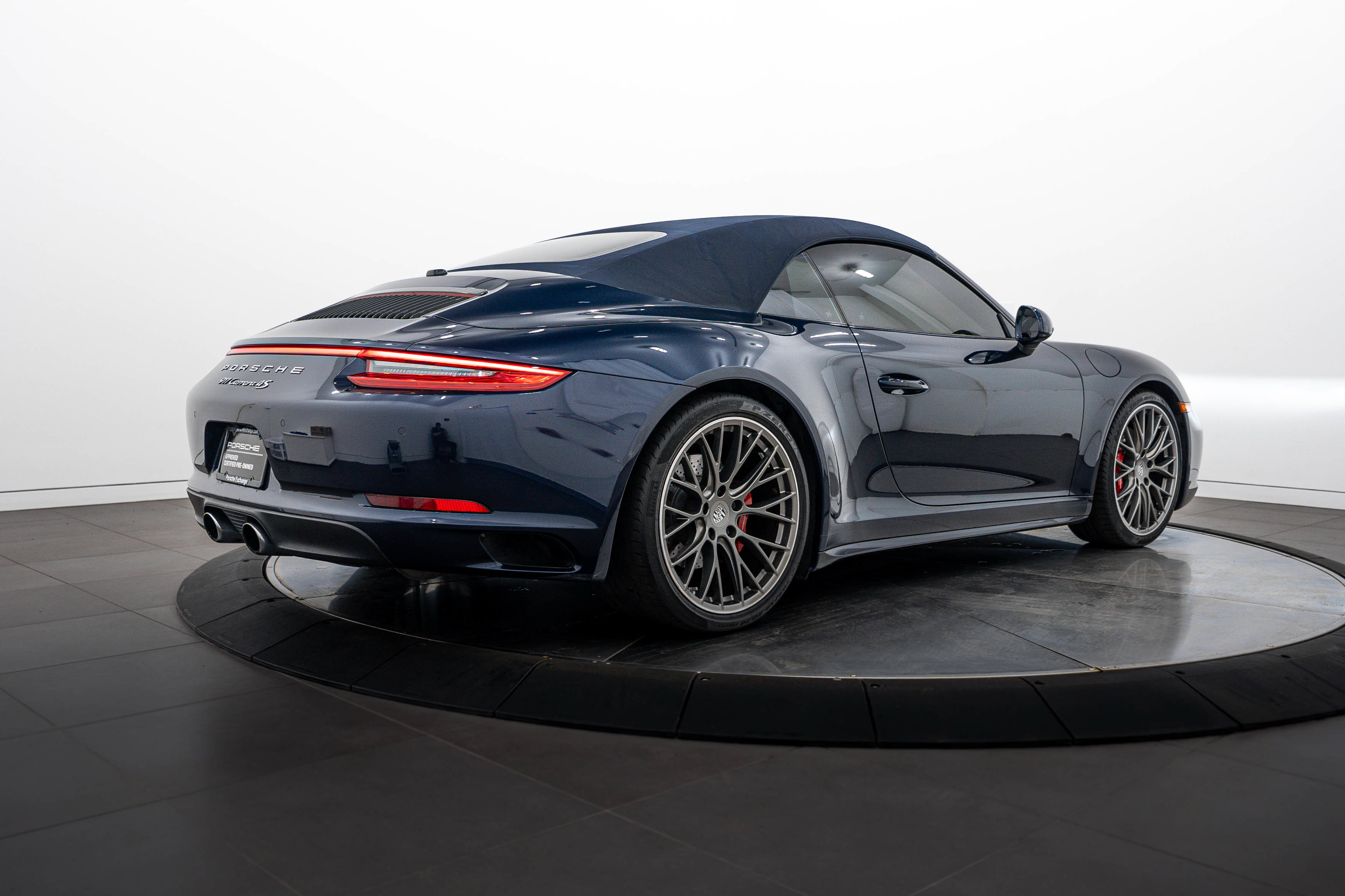 Certified 2017 Porsche 911 Carrera 4S AWD/4WD image 31
