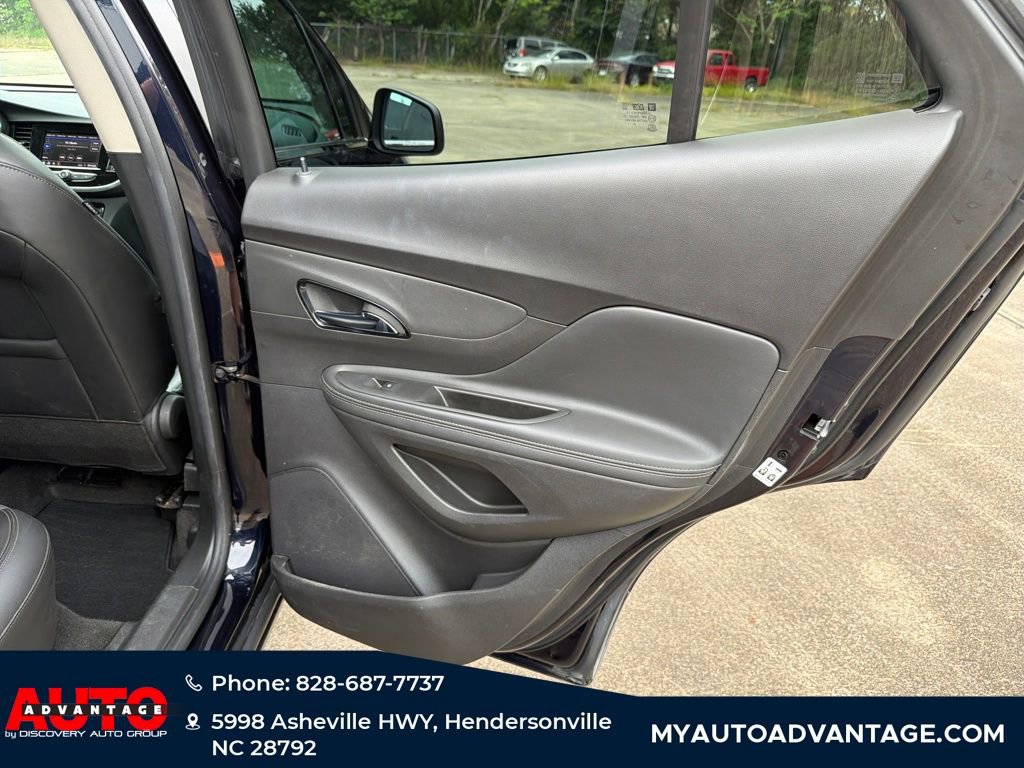 Used 2022 Buick Encore Preferred w/ Safety Package image 27