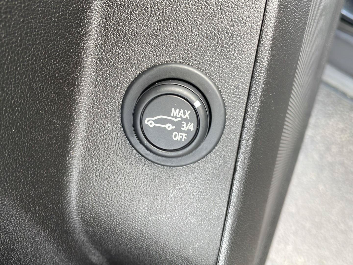 Used 2024 Chevrolet Equinox LT w/ LPO, Floor Liner Package AWD/4WD image 11