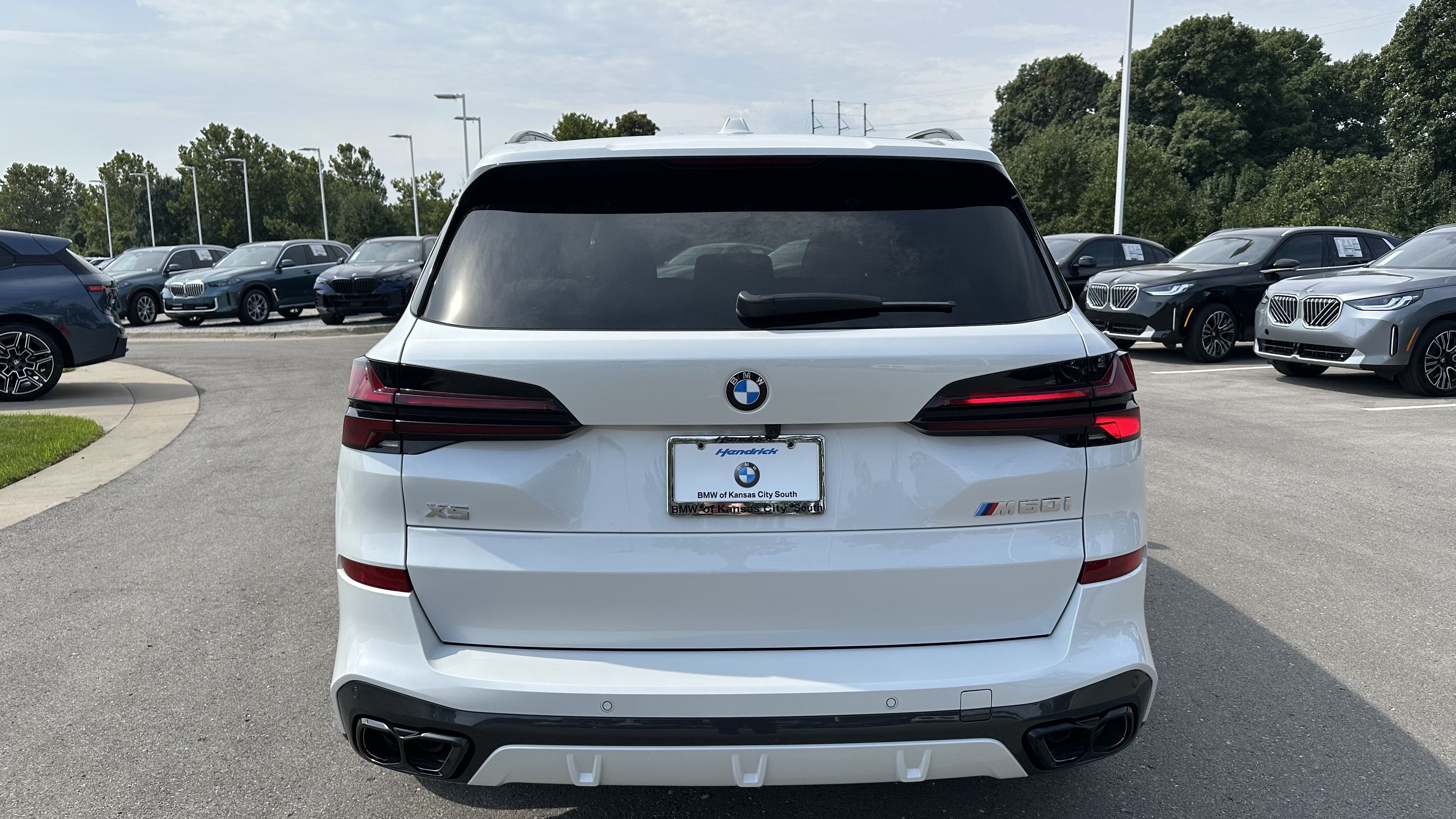 Used 2026 BMW X5 M60i w/ Executive Package AWD/4WD image 9