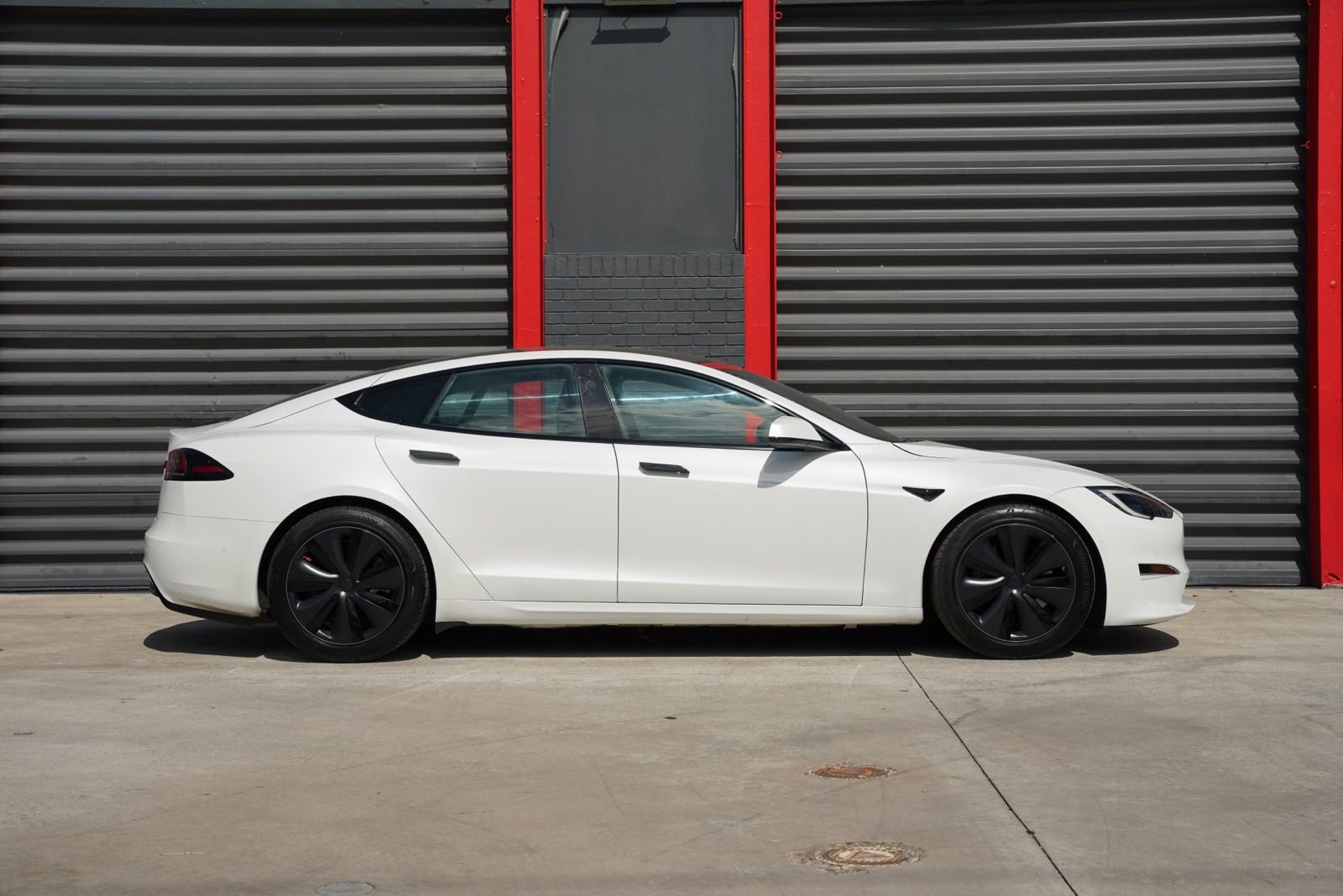 Used 2022 Tesla Model S AWD/4WD image 4