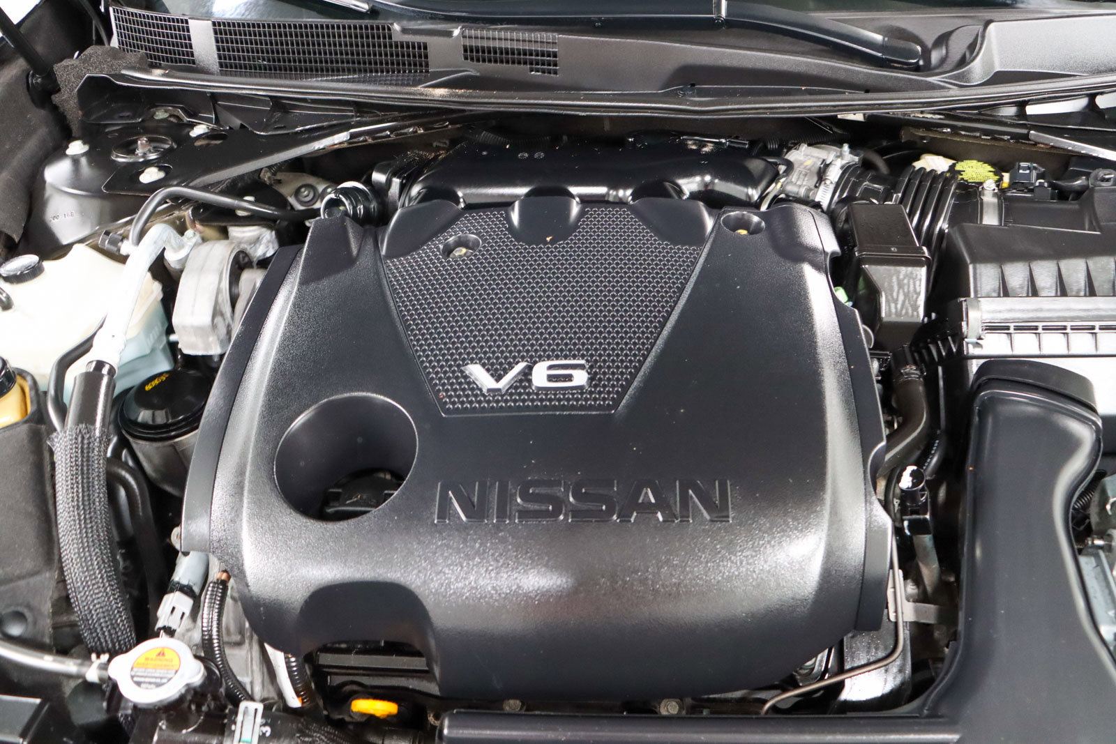 Used 2017 Nissan Maxima SR w/ Midnight Edition image 29