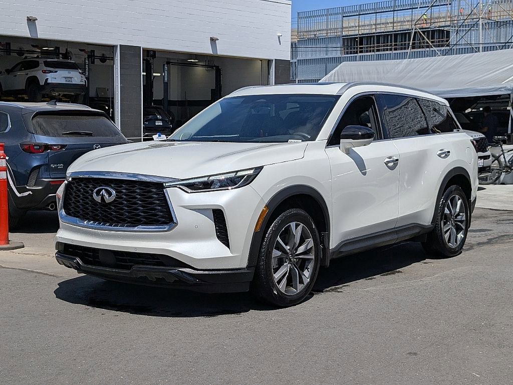 Used 2025 INFINITI QX60 Luxe w/ Lighting Package (N94) image 6