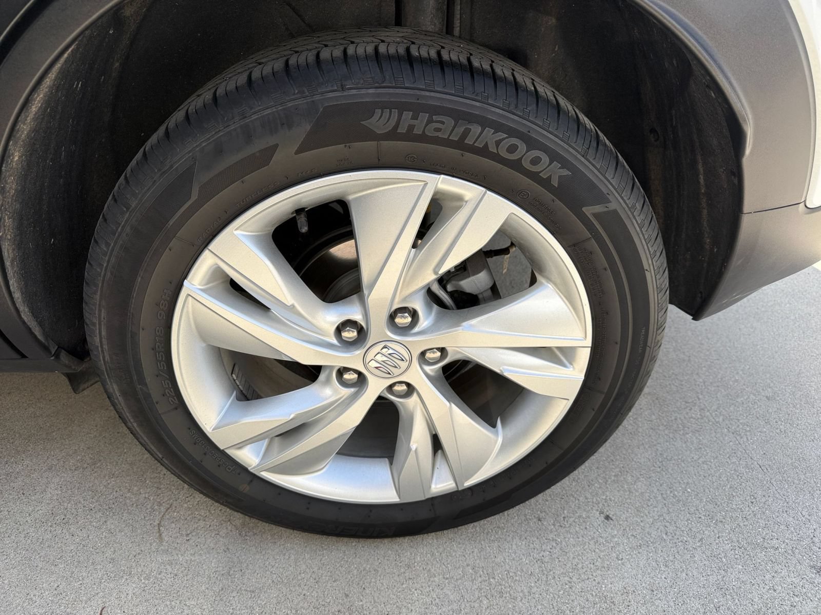 Used 2025 Buick Encore GX Preferred AWD/4WD image 27