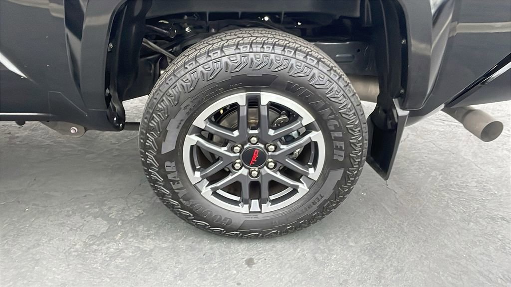 Certified 2024 Toyota Tacoma TRD Sport AWD/4WD image 31