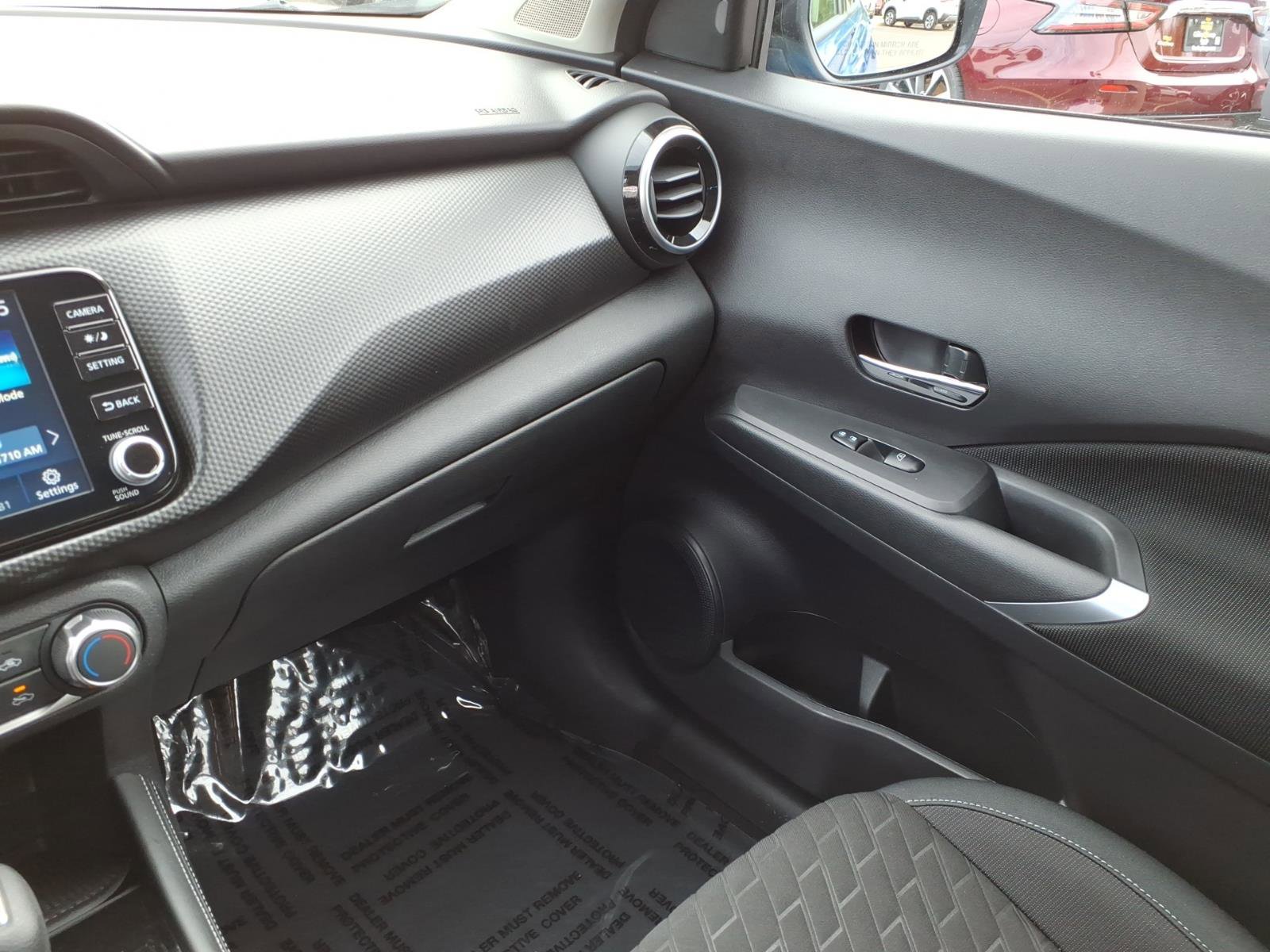 Used 2023 Nissan Kicks SV FWD image 24