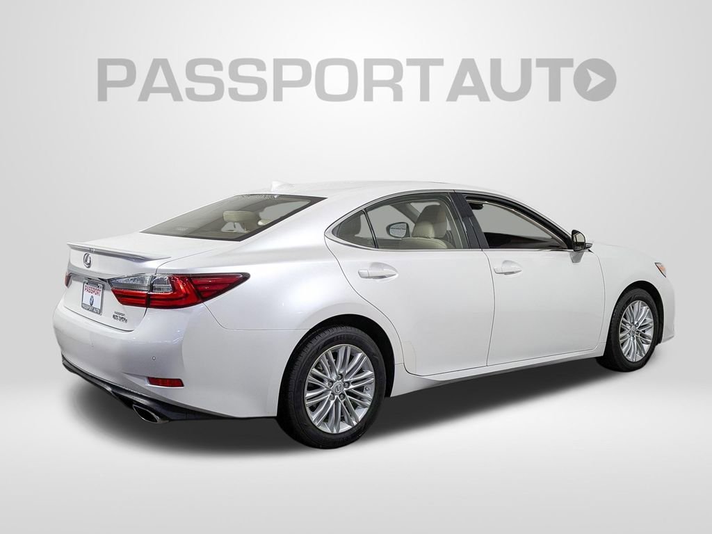 Used 2017 Lexus ES 350 w/ Premium Package image 6