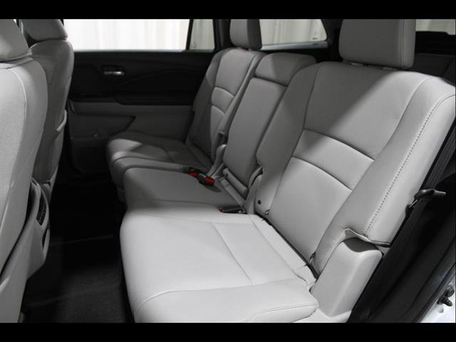 Used 2017 Honda Pilot EX-L image 17