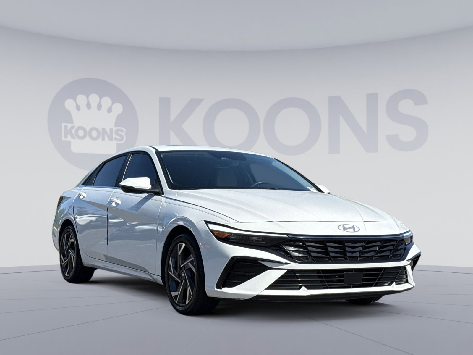 Used 2025 Hyundai Elantra Limited FWD image 10