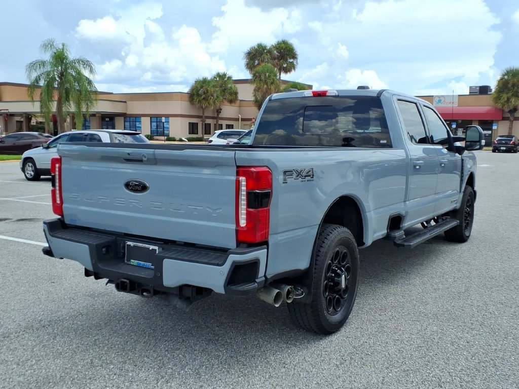 Used 2024 Ford F250 Lariat w/ Black Appearance Package AWD/4WD image 7