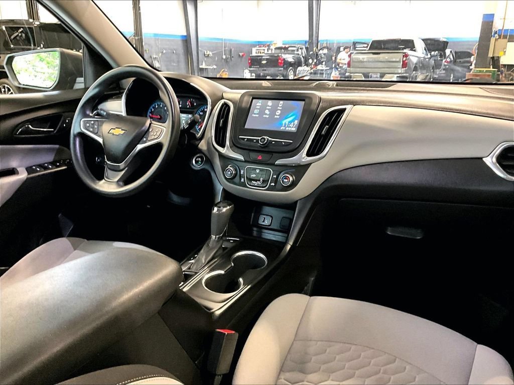 Used 2018 Chevrolet Equinox LS AWD/4WD image 14