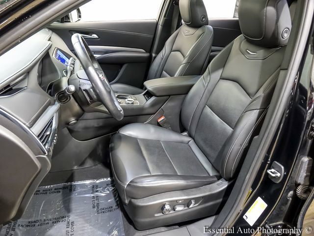 Used 2021 Cadillac XT4 Premium Luxury AWD/4WD image 9