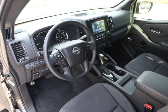 Certified 2023 Nissan Frontier SV w/ Midnight Edition Package AWD/4WD image 12