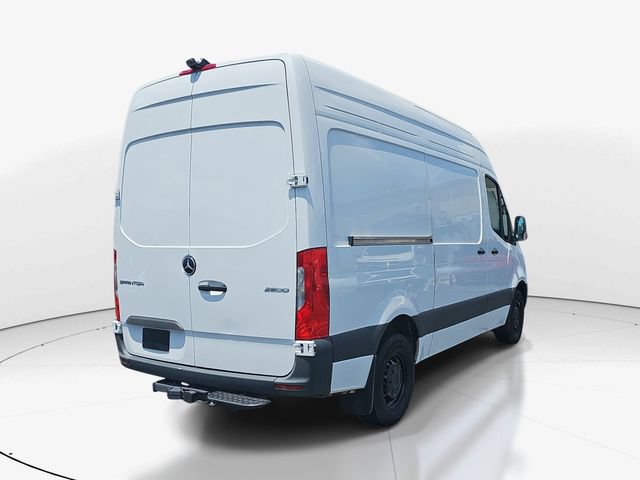 Used 2025 Mercedes-Benz Sprinter 2500 image 3