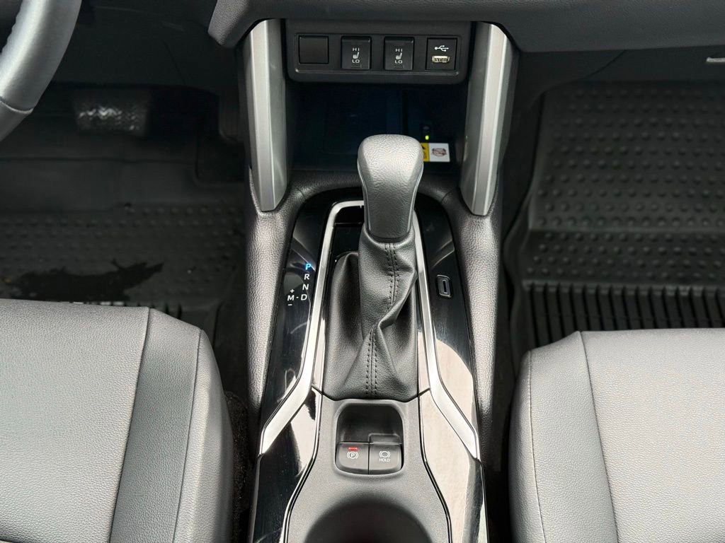 Certified 2022 Toyota Corolla Cross XLE w/ Convenience Package image 27