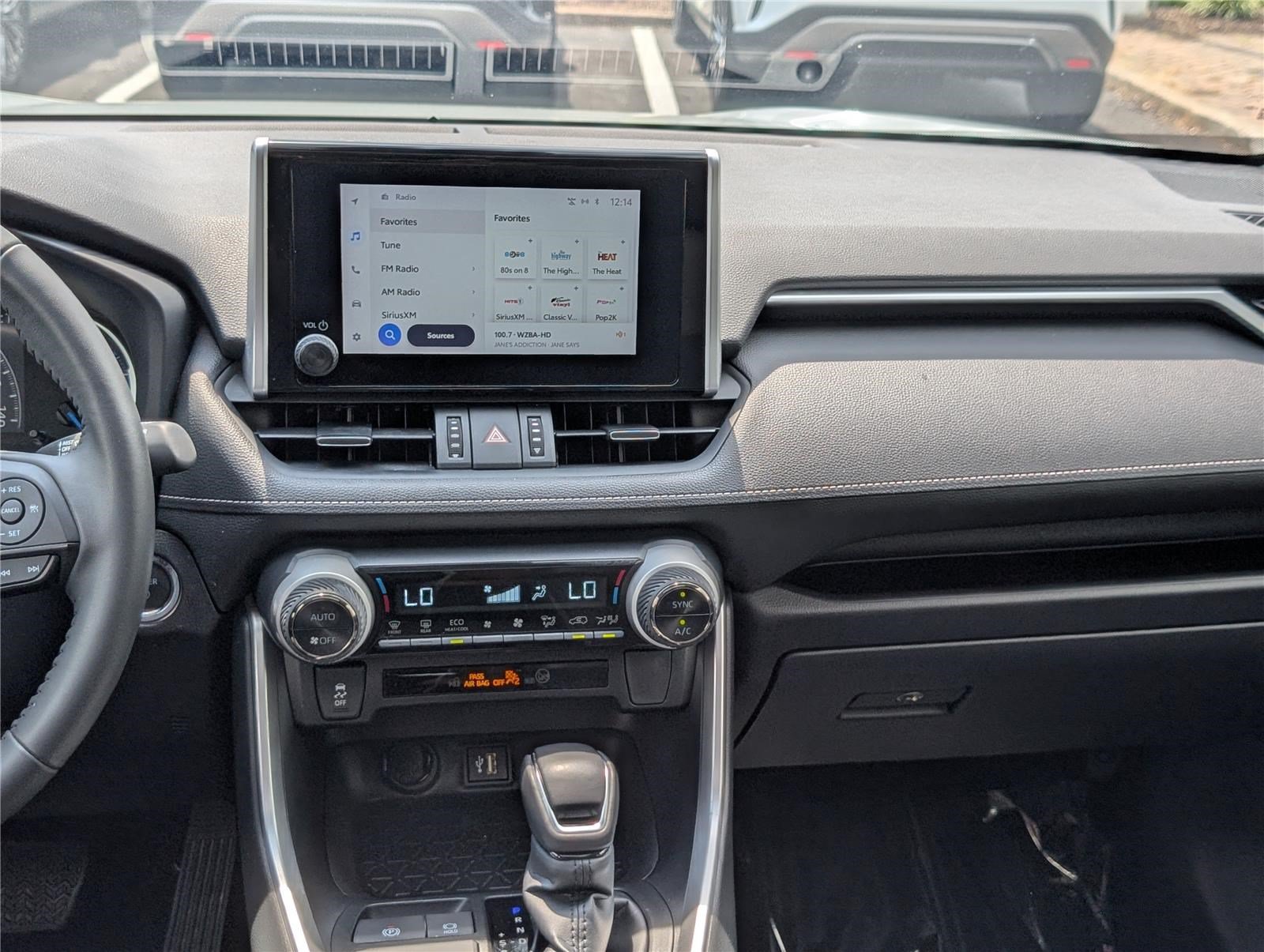 Used 2024 Toyota RAV4 XLE Premium AWD/4WD image 18
